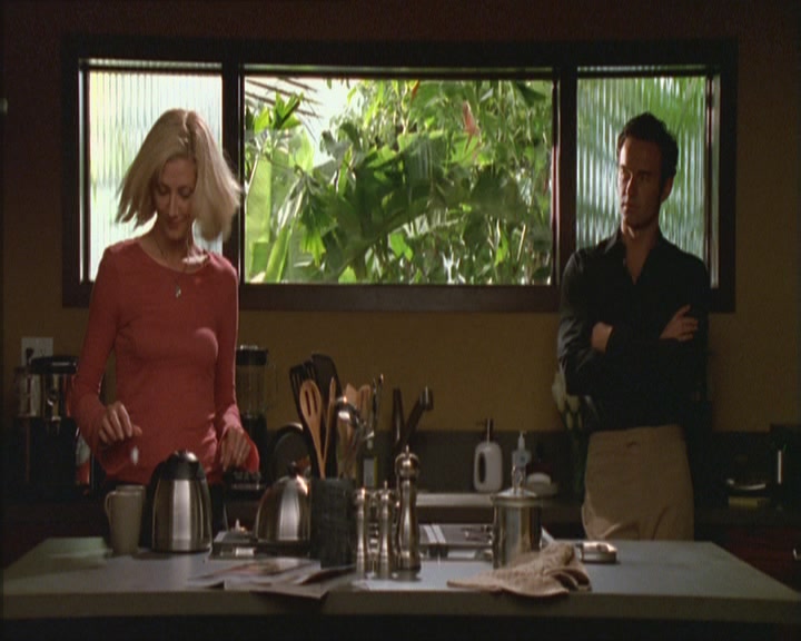 Charmed-Online_dot_net-NipTuck1x02MandiRandi1647.jpg