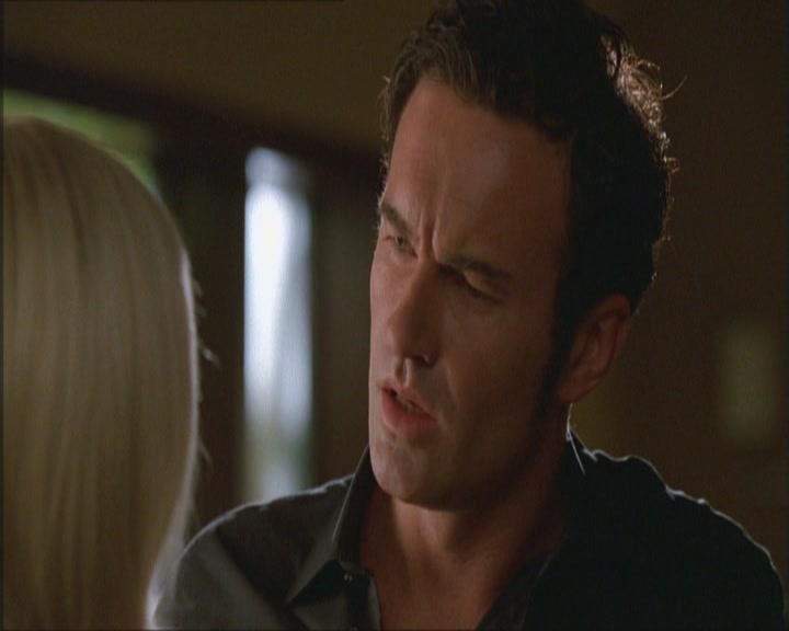 Charmed-Online_dot_net-NipTuck1x02MandiRandi1726.jpg