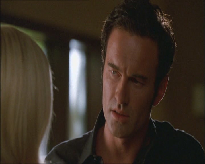 Charmed-Online_dot_net-NipTuck1x02MandiRandi1727.jpg