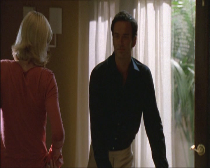 Charmed-Online_dot_net-NipTuck1x02MandiRandi1760.jpg