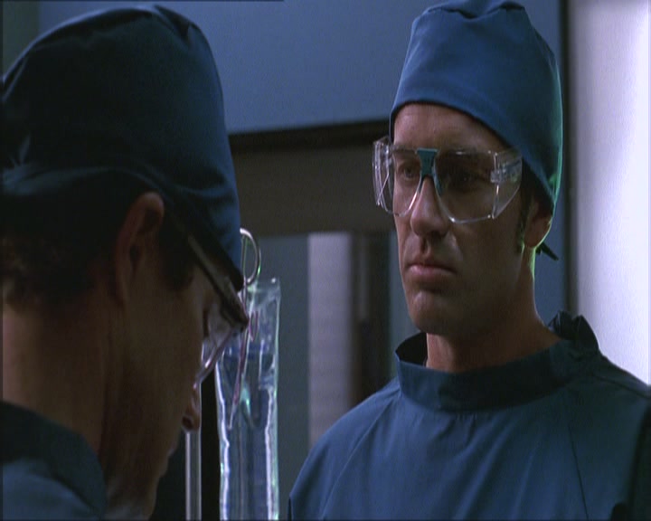 Charmed-Online_dot_net-NipTuck1x02MandiRandi2129.jpg