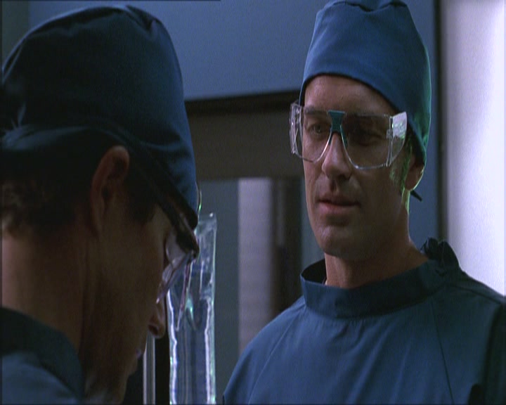 Charmed-Online_dot_net-NipTuck1x02MandiRandi2131.jpg