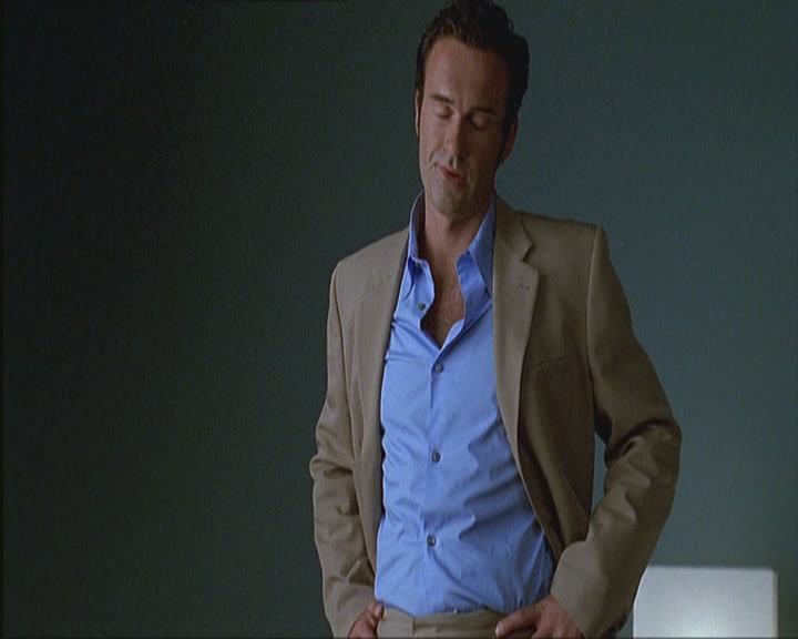 Charmed-Online_dot_net-NipTuck1x03NadetteBabcock1853.jpg