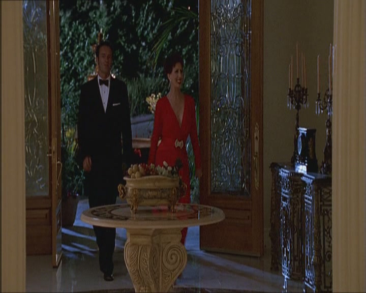 Charmed-Online_dot_net-NipTuck1x03NadetteBabcock1938.jpg