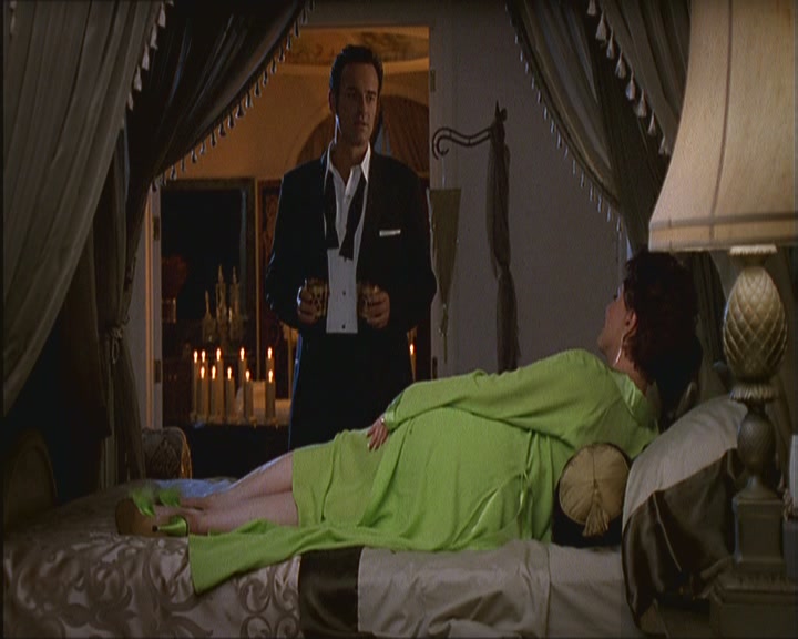 Charmed-Online_dot_net-NipTuck1x03NadetteBabcock1976.jpg Charmed-Online_dot_net-NipTuck1x03NadetteBabcock1976.jpg