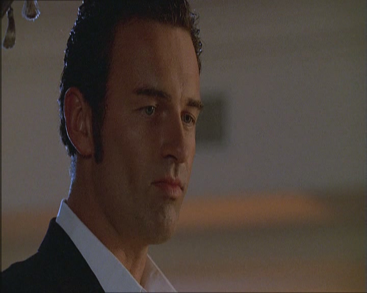Charmed-Online_dot_net-NipTuck1x03NadetteBabcock1987.jpg