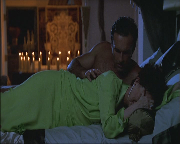 Charmed-Online_dot_net-NipTuck1x03NadetteBabcock2099.jpg