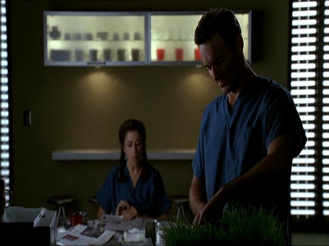 Charmed-Online_dot_net-NipTuck1x10_1x11_1x12-0971.jpg