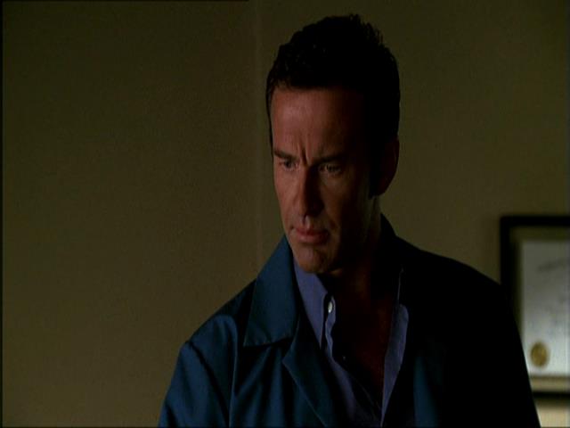 Charmed-Online_dot_net-NipTuck1x10_1x11_1x12-2761.jpg