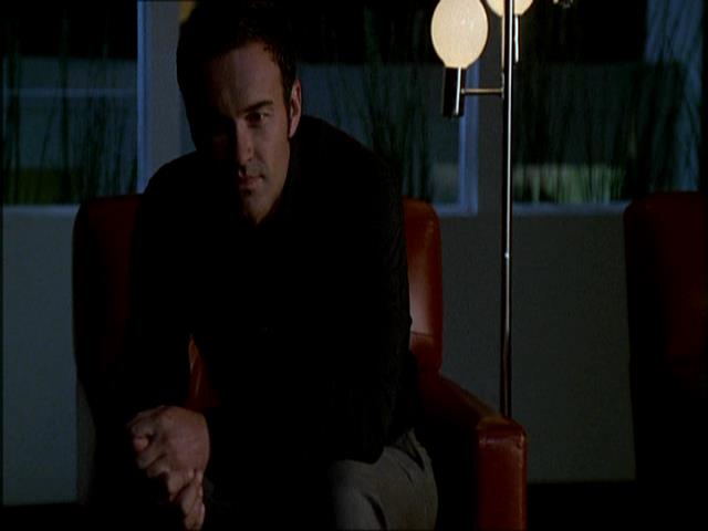 Charmed-Online_dot_net-NipTuck1x10_1x11_1x12-4747.jpg