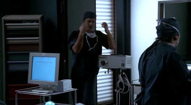 Charmed-Online-dot-NL-NipTuck2x01-0883.jpg