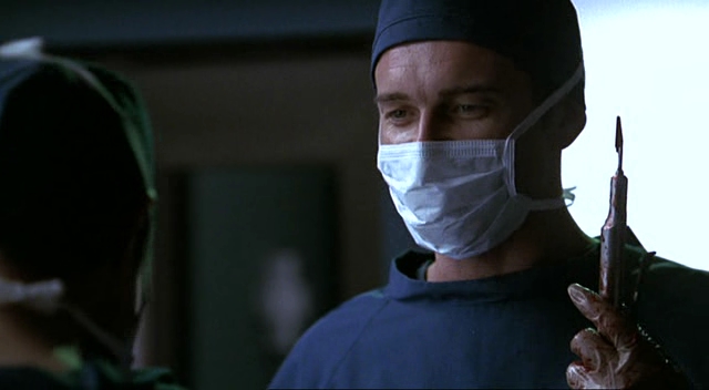 Charmed-Online-dot-NL-NipTuck2x01-1015.jpg