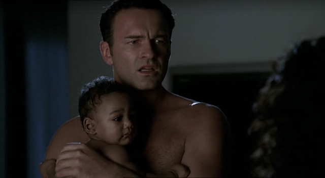 Charmed-Online-dot-NL-NipTuck2x01-2217.jpg