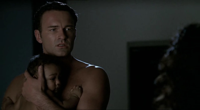 Charmed-Online-dot-NL-NipTuck2x01-2225.jpg