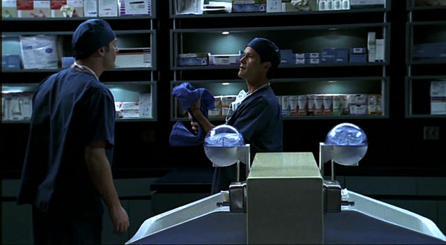 Charmed-Online-dot-NL-NipTuck2x02-0215.jpg