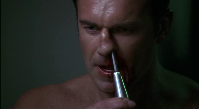 Charmed-Online-dot-NL-NipTuck2x02-1908.jpg