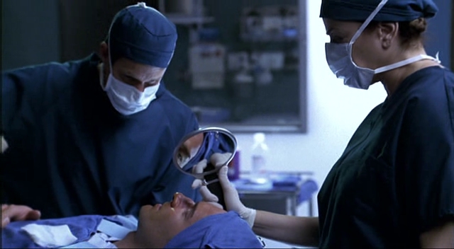 Charmed-Online-dot-NL-NipTuck2x02-2205.jpg