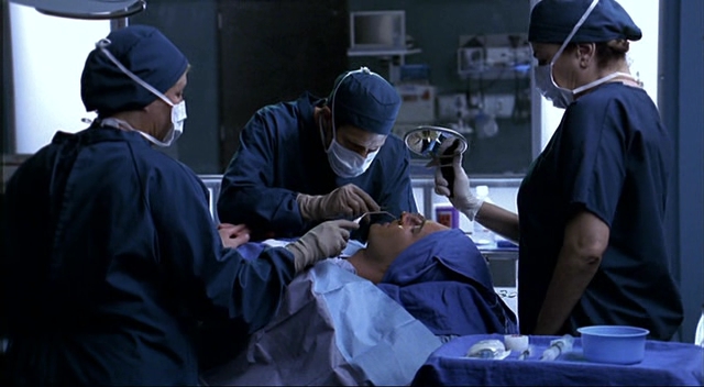 Charmed-Online-dot-NL-NipTuck2x02-2209.jpg