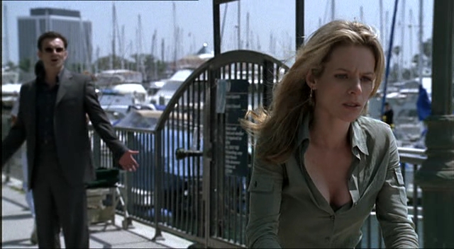 Charmed-Online-dot-NL-NipTuck2x03-0804.jpg