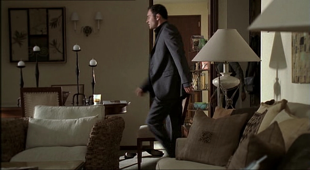 Charmed-Online-dot-NL-NipTuck2x03-0825.jpg
