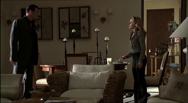 Charmed-Online-dot-NL-NipTuck2x03-0829.jpg