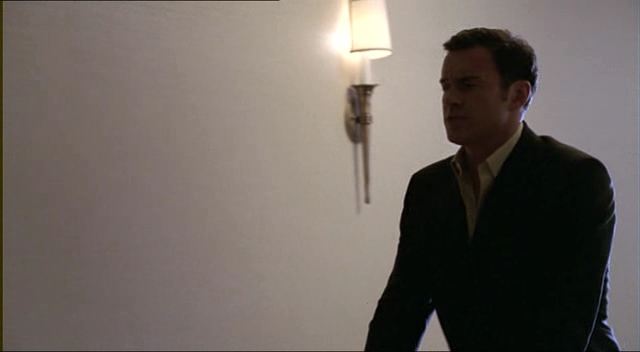 Charmed-Online-dot-NL-NipTuck2x03-2012.jpg