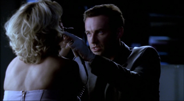 Charmed-Online-dot-NL-NipTuck2x04-1442.jpg
