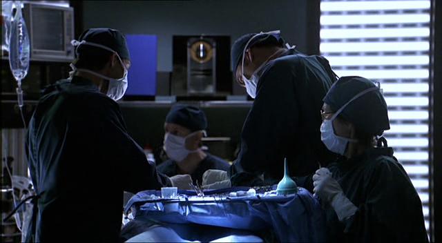 Charmed-Online-dot-NL-NipTuck2x05-1336.jpg