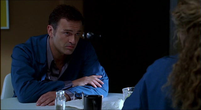 Charmed-Online-dot-NL-NipTuck2x06-0614.jpg