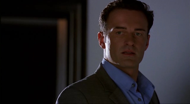 Charmed-Online-dot-NL-NipTuck2x06-1308.jpg