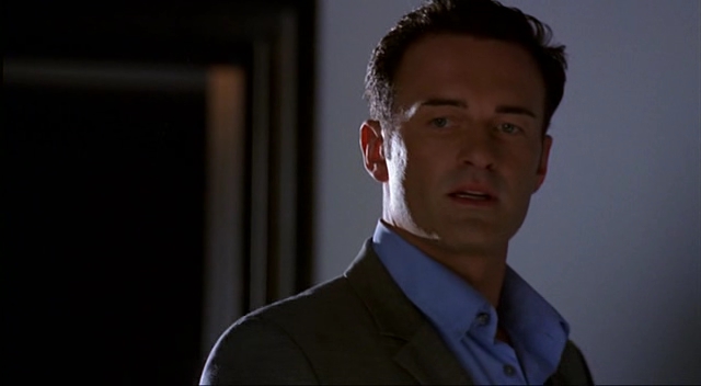 Charmed-Online-dot-NL-NipTuck2x06-1311.jpg