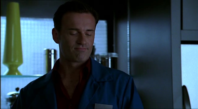 Charmed-Online-dot-NL-NipTuck2x06-1816.jpg