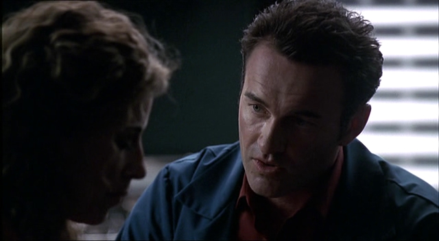 Charmed-Online-dot-NL-NipTuck2x08-0821.jpg