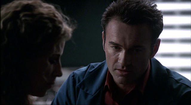Charmed-Online-dot-NL-NipTuck2x08-0822.jpg