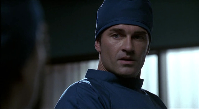 Charmed-Online-dot-NL-NipTuck2x09-0265.jpg