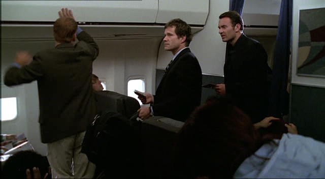 Charmed-Online-dot-NL-NipTuck2x09-0482.jpg