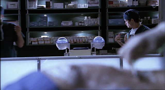 Charmed-Online-dot-NL-NipTuck2x16-0595.jpg