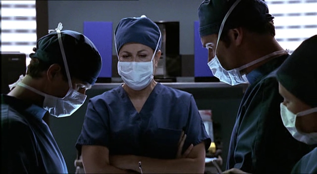 Charmed-Online-dot-NL-NipTuck2x12-0395.jpg