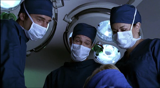 Charmed-Online-dot-NL-NipTuck2x12-0651.jpg