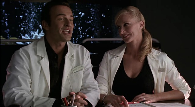 Charmed-Online-dot-NL-NipTuck2x12-0921.jpg