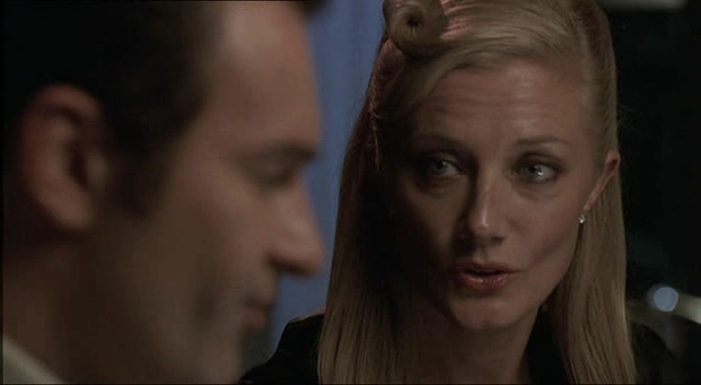 Charmed-Online-dot-NL-NipTuck2x12-1631.jpg
