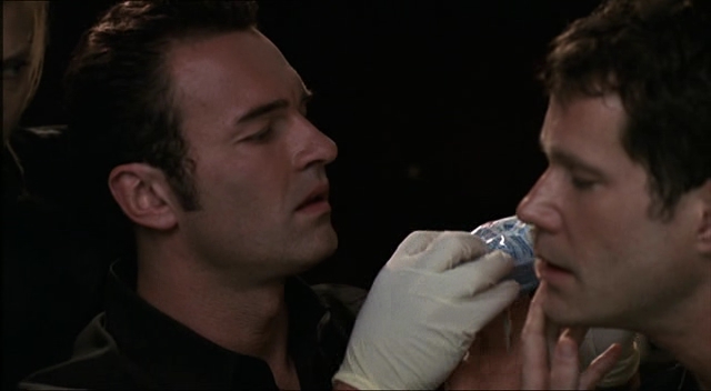 Charmed-Online-dot-NL-NipTuck2x15-1365.jpg
