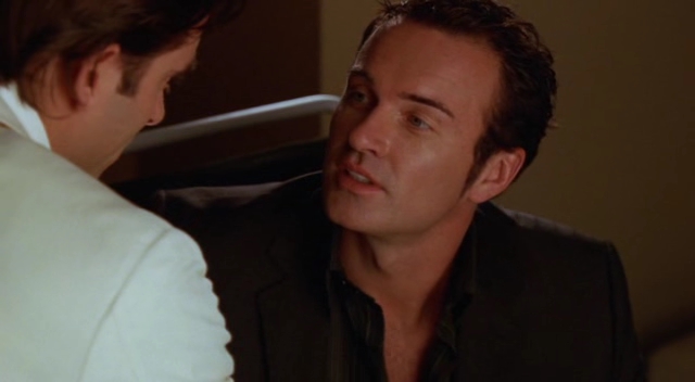 Charmed-Online-dot-NL-NipTuck3x01-1753.jpg