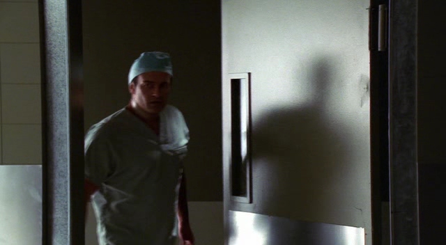 Charmed-Online-dot-NL-NipTuck3x01-1911.jpg