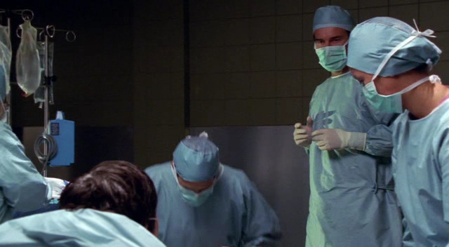 Charmed-Online-dot-NL-NipTuck3x01-2222.jpg