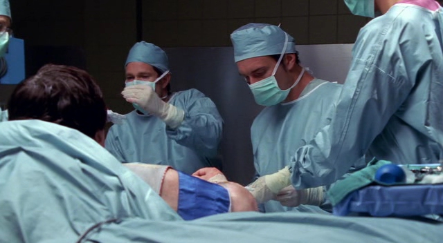 Charmed-Online-dot-NL-NipTuck3x01-2261.jpg