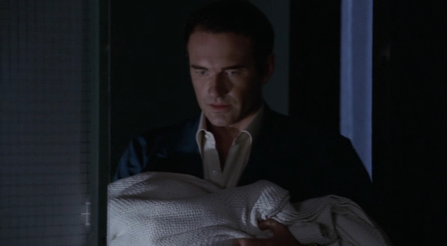 Charmed-Online-dot-NL-NipTuck3x13-0904.jpg