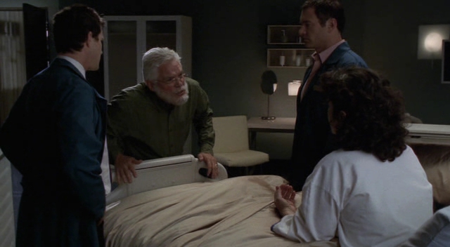 Charmed-Online-dot-NL-NipTuck3x13-1454.jpg