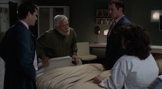 Charmed-Online-dot-NL-NipTuck3x13-1457.jpg