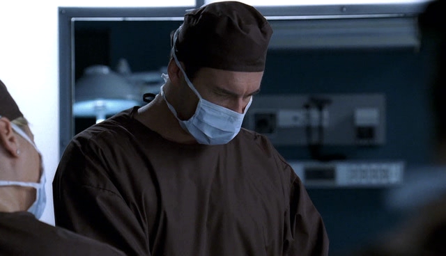 Charmed-Online-dot-NL-NipTuck4x01-0041.jpg